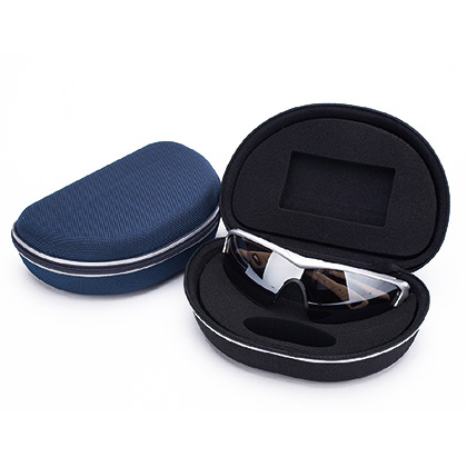 eyeglass case with clip