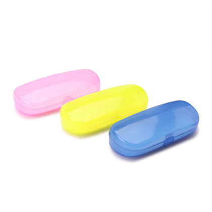 clamshell eyeglass case