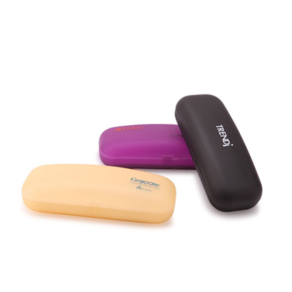 plastic glasses case